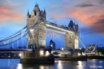 Tower Bridge in the evening, London, UK Naklejkomania - zdjecie 1 - miniatura