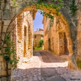 Old town in provence Naklejkomania - zdjecie 1 - miniatura