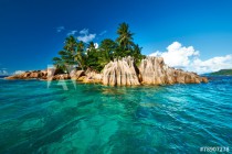 Beautiful tropical island Naklejkomania - zdjecie 1 - miniatura