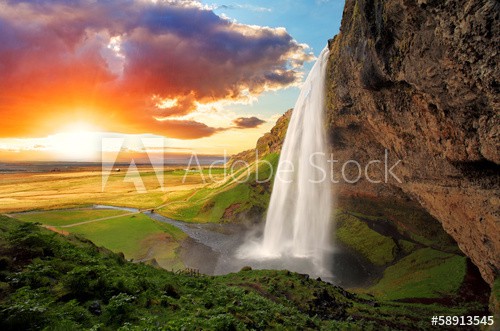 Waterfall, Iceland - Seljalandsfoss - zdjęcie 1