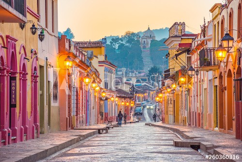 Beautiful streets and colorful facades of San Cristobal de las Casas in Chiapas, Mexico	 - zdjęcie 1