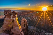 Beautiful Sunrise Hike at the Colorado National Monument in Grand Junction, Colorado Naklejkomania - zdjecie 1 - miniatura