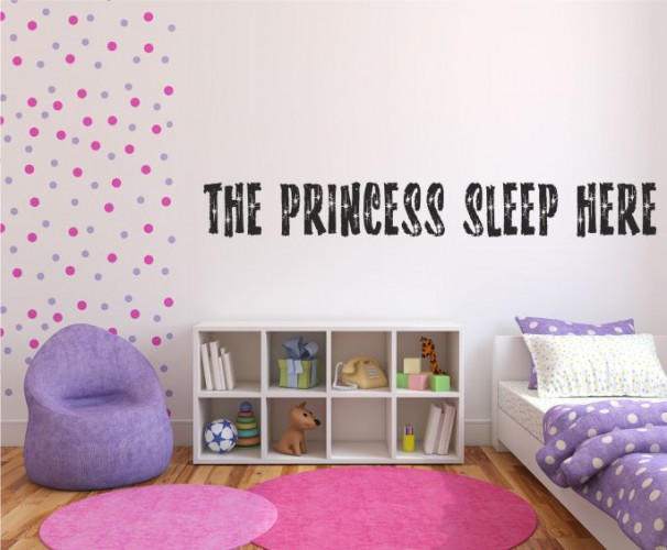 676 Napisy naklejki dla dzieci The Princess sleep here Naklejkomania - zdjecie 1