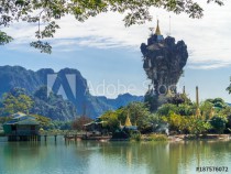 Beautiful Buddhist Kyauk Kalap Pagoda in Hpa-An, Myanmar. Naklejkomania - zdjecie 1 - miniatura