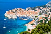 A panoramic view of an old city of Dubrovnik Naklejkomania - zdjecie 1 - miniatura