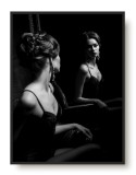 Plakat na ścianę poster kobieta monochrom vintage czerń i biel 61554 Naklejkomania - zdjecie 1 - miniatura