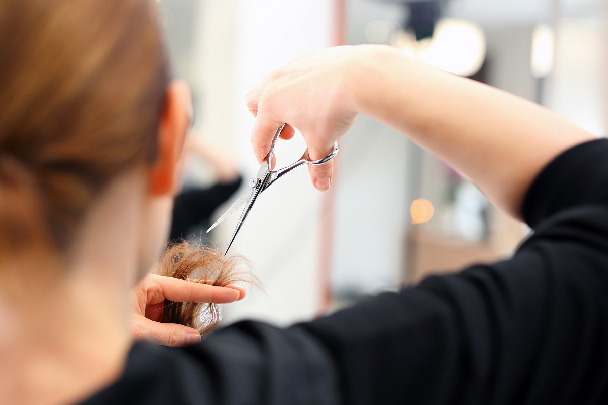 Jak urządzić stylowy salon fryzjerski? Poznaj nasze rady!