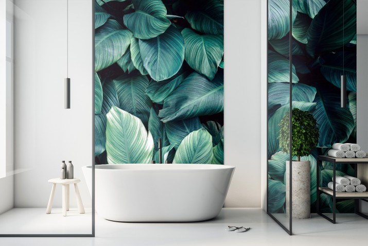 Fototapeta do łazienki Dzika natura - zdjęcie rośliny z zielonkawymi liśćmi 90017
