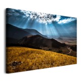 Obraz na ścianę Widok na złotą polanę - pejzaż gór, traw i błękitnego nieba 92123 Naklejkomania - zdjecie 2 - miniatura