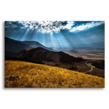 Obraz na ścianę Widok na złotą polanę - pejzaż gór, traw i błękitnego nieba 92123 Naklejkomania - zdjecie 1 - miniatura