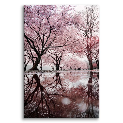Obraz na płótnie Wiosenny krajobraz - drzewa z różowymi kwiatami i woda 92133