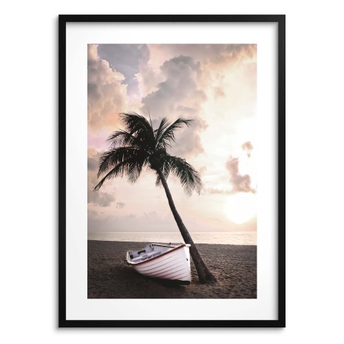 Plakat na ścianę  łódka na plaży - łódka przy palmie plaża 91041 Naklejkomania - zdjecie 1