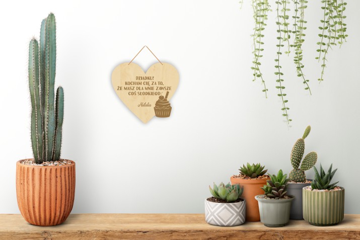 Zawieszka dla dziadka w kształcie serduszka z babeczką i personalizowanym imieniem wnuka lub wnuczki 81208 - zdjęcie 2