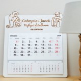 Personalizowany, grawerowany kalendarz na dzień babci i dziadka - dziadkowie w fotelach 81004 Naklejkomania - zdjecie 1 - miniatura