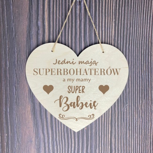 Drewniana zawieszka w kształcie serca dla babci - Super Babcia 66418 - zdjęcie 2