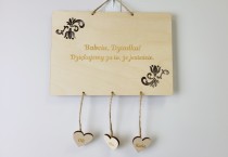 Drewniana tabliczka dla dziadków z serduszkami i imionami wnuków 26003 Naklejkomania - zdjecie 1 - miniatura