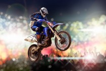 Fototapeta Motocross - skaczący motocyklista 81155 Naklejkomania - zdjecie 2 - miniatura