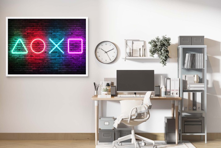 Plakat młodzieżowy | Neonowe symbole PlayStation na ceglanej ścianie | Plakat Gamingowy 61703 - zdjęcie 4