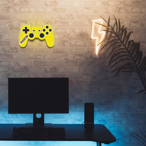 Lampka gamingowa z imieniem- Żółty Kontroler, Gamepad do konsoli | Nowoczesna dekoracja do pokoju młodzieżowego | Prezent, gadżet dla fana gier 81375 - zdjęcie 3