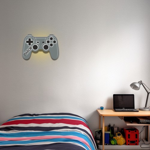 Szara Lampka gamingowa z imieniem- Kontroler, Gamepad, Joystick do konsoli | Stylowe oświetlenie do pokoju nastolatka | Prezent, gadżet dla fana gier 81378 - zdjęcie 4