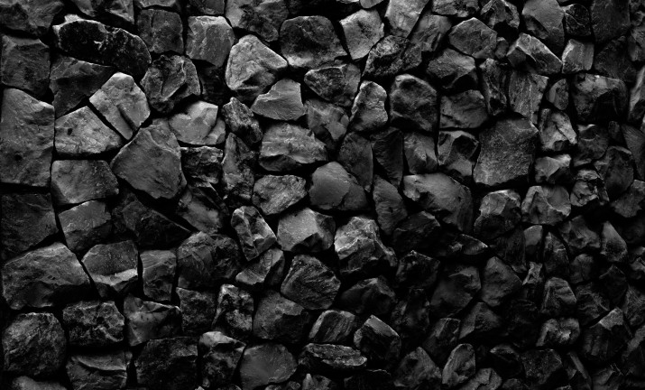 Fototapeta Naturalny popiół ogniowy z ciemnoszarą teksturą czarnego węgla. Jest to łatwopalna, czarna, twarda skała 81399 - zdjęcie 2