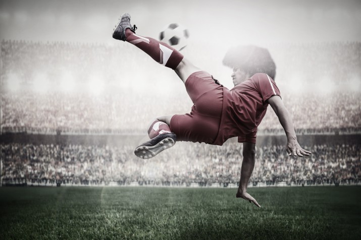 Fototapeta sportowa piłka nożna piłkarska przewrotka 64169 - zdjęcie 2