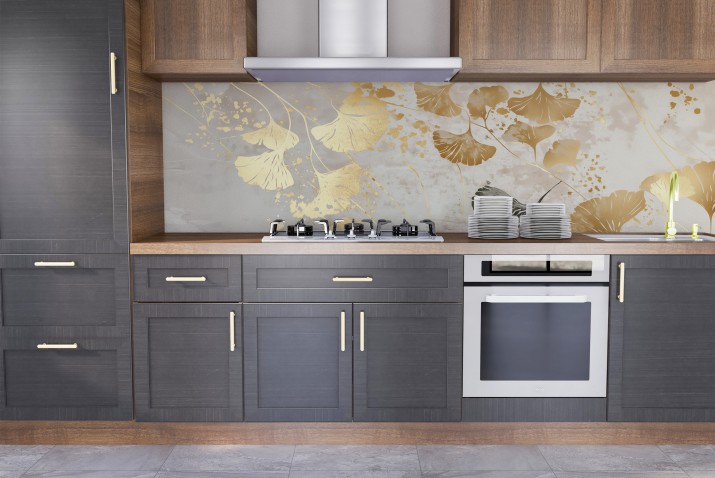 Panel ścienny do kuchni z eleganckim botanicznym wzorem- złote liście miłorzębu 81721 - zdjęcie 3