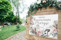 Tablica powitalna na Pierwszą Komunię Świętą Plakat powitalny Tło do zdjąć 61737 Naklejkomania - zdjecie 4 - miniatura