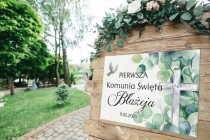 Tablica powitalna na Pierwszą Komunię Świętą Plakat powitalny z imieniem Eleganckie tło do zdjęć 61739 Naklejkomania - zdjecie 6 - miniatura