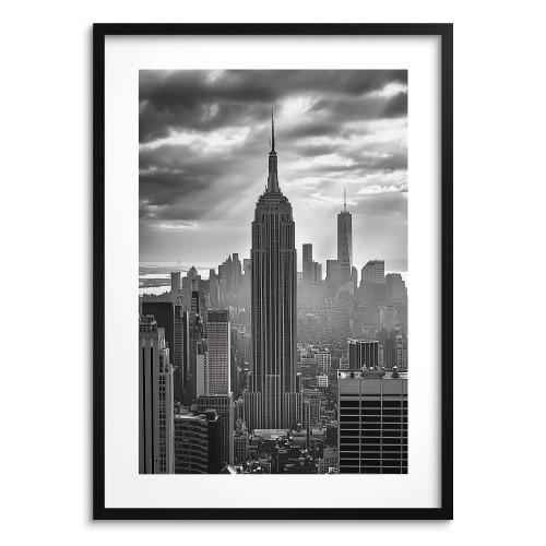 Czarno-biały plakat z panoramą Nowego Jorku | Empire State Building- monochromatyczna fotografia 94156 Naklejkomania - zdjecie 1