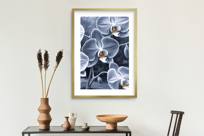 Plakat ze storczykiem w chłodnych barwach | Elegancka dekoracja ścienna z fioletową orchideą 82016 - zdjęcie 6