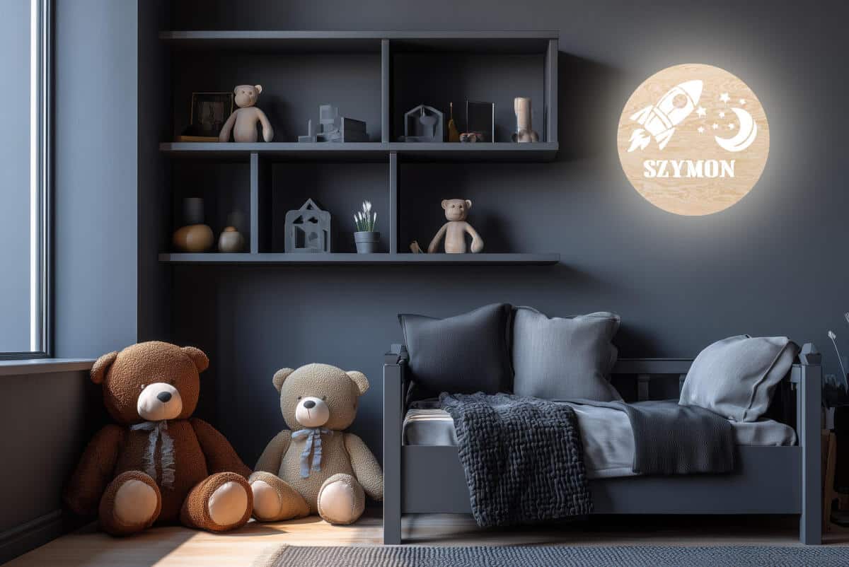 Okrągła Lampka Nocna na ścianę do pokoju chłopca | Drewniana Lampka LED z imieniem dziecka- Rakieta Kosmiczna 82270 - zdjęcie 2