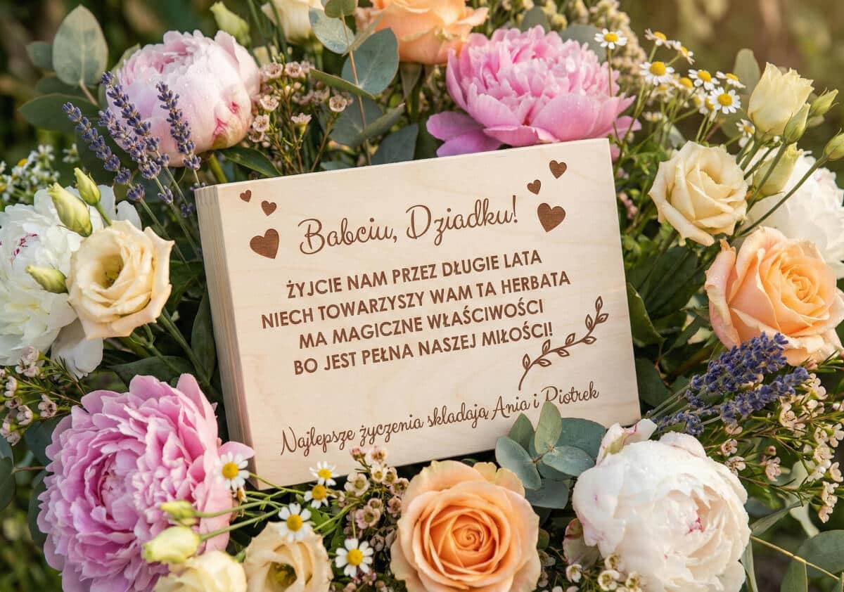 Skrzynka drewniana z grawerem na herbatę dla Babci, Dziadka, prezent na Dzień Babci i Dziadka 02 - zdjęcie 3