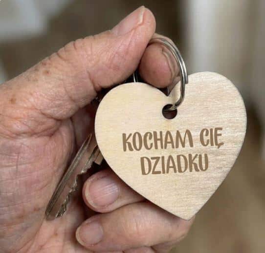 Drewniane breloki z dedykacją prezent na Dzień dziadka 42764 - zdjęcie 2