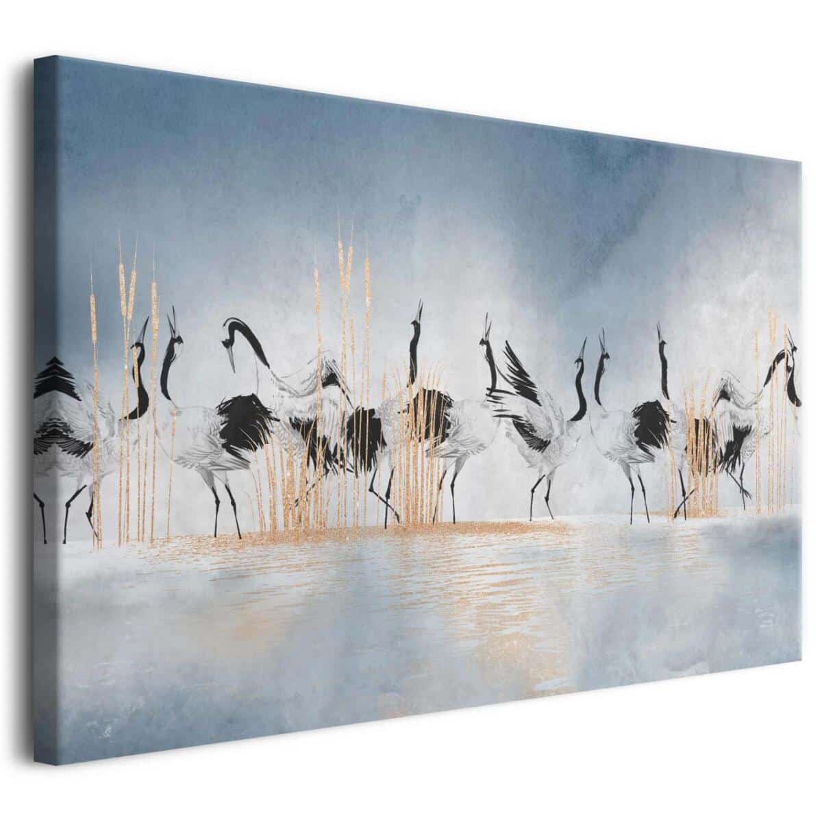 Dekoracja ścienna z motywem żurawi – Subtelny obraz w odcieniach błękitu i złota | Elegancki obraz na płótnie-  Żurawie i złote trawy na tle błękitnej mgły 68173