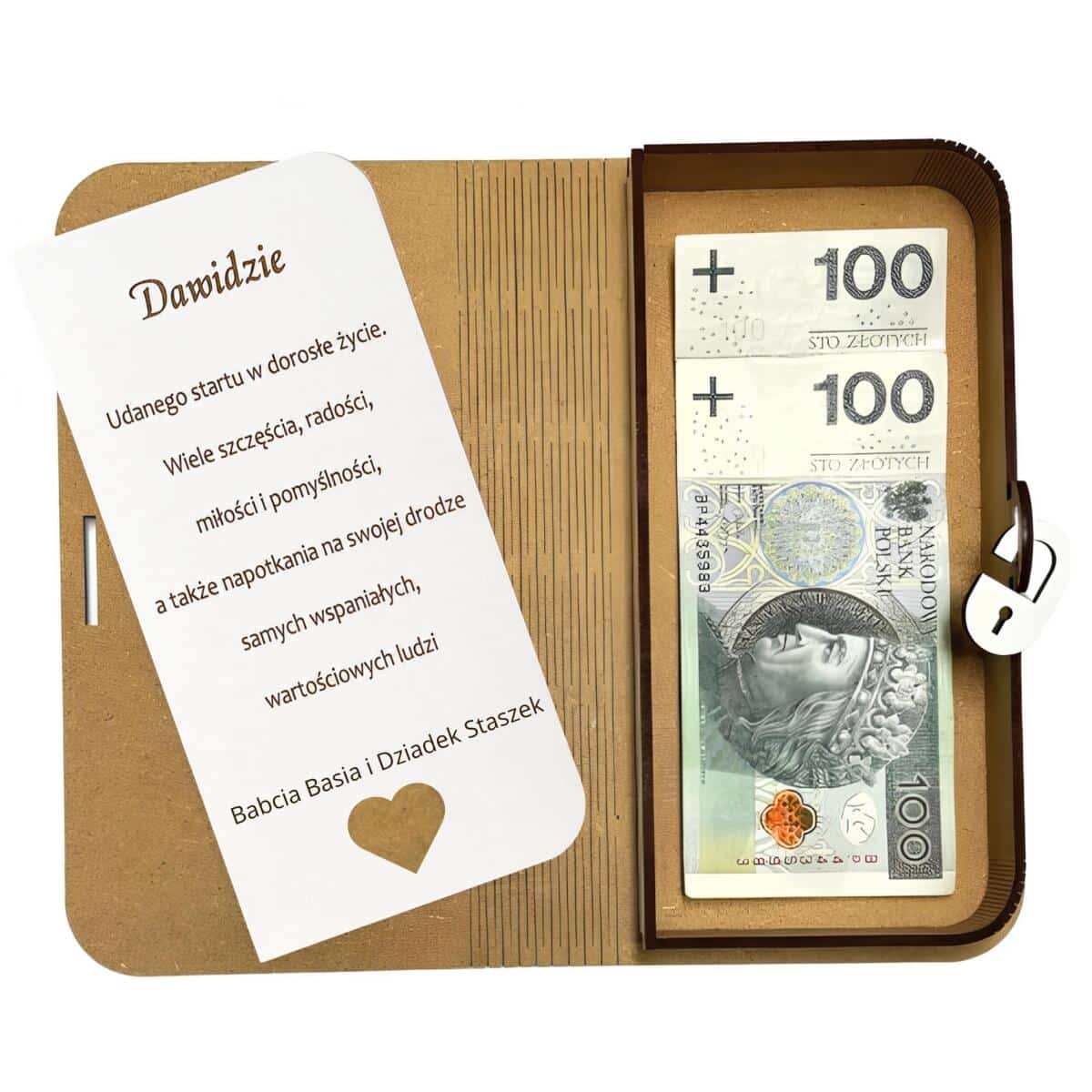 Pudełko na pieniądze- Prezent na 18 urodziny | Życzenia na osiemnastkę- Twoje Ostatnie 800+ 82428 - zdjęcie 3