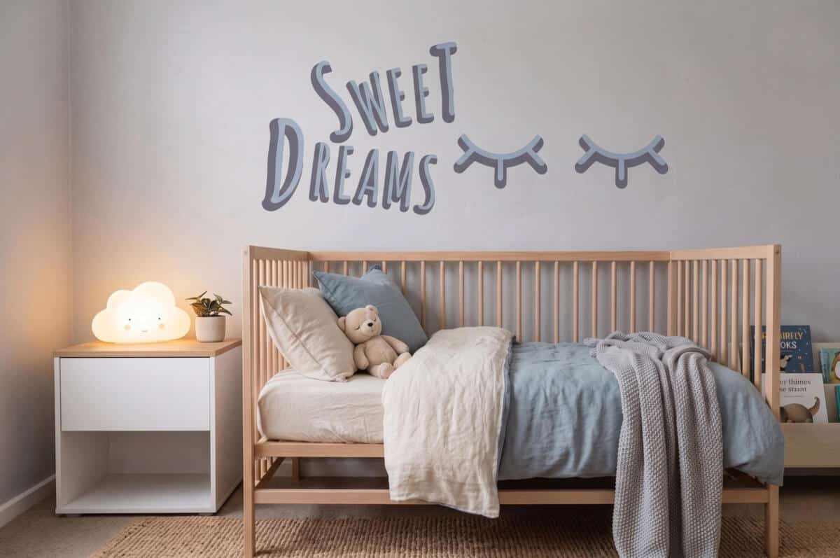 Naklejka ścienna dla dzieci - oczka Sweet Dreams 7013 - zdjęcie 3