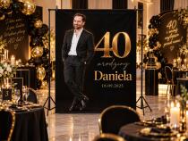 Ścianka do zdjęć na 40 urodziny mężczyzny 150x200 cm – czarno-złota elegancka 39054 - miniaturka 4