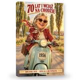 Prezent na 70 Urodziny dla Kobiety – Obraz na Płótnie ze Zdjęcia „70 Lat i Wciąż na Chodzie” | Jubilatka na Skuterze Retro 83127 - miniaturka 4