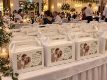 Naklejki na ciasto weselne ze zdjęciem Pary Młodej, imionami i datą – 54 szt. 6 × 9 cm 39070 - miniaturka 3