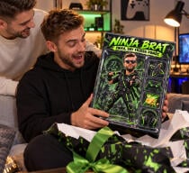 Prezent dla brata ze zdjęcia – karykatura figurka w pudełku „Ninja Brat” 82655 - miniaturka 3
