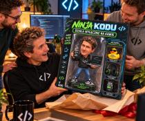 Prezent dla informatyka ze zdjęcia – karykatura figurka w pudełku Ninja Kodu 82657 - miniaturka 3